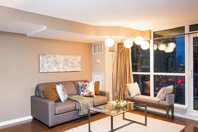Image de Amazingly Spacious 2-Br Condo in Dt Toronto