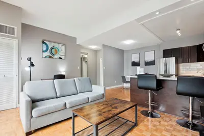 Image de Lovely 3-Br in Dt Toronto