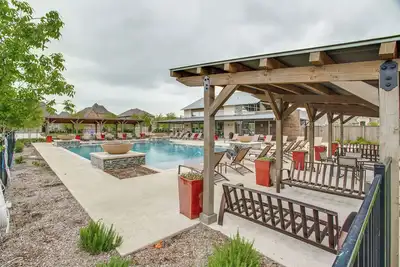 Image de Spacious home  in charming Prosper with Ac, WiFi, close to  fitness room