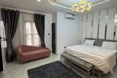 Image de Lovely 3bedroom Gra Home\n\n