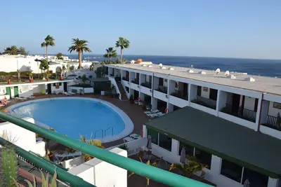 Image de Quiet fully equipped apartment with Sea Views in Puerto del Carmen Old Town.