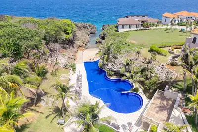 Image de Tropical West Bay Villa & Private Snorkeling!