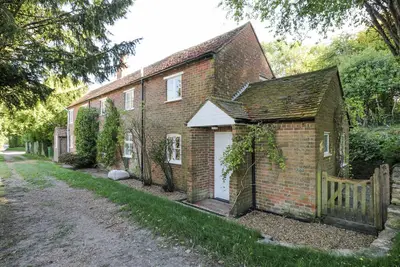Image de Chalkpit Cottage, pet friendly, with open fire in Blewbury