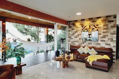 Modern Cristal Cabin with the best view of Altos del Maria