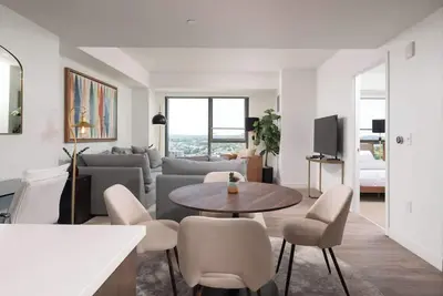 Image de Upscale 1br Mit Harvard WiFi Gym W D Parking!