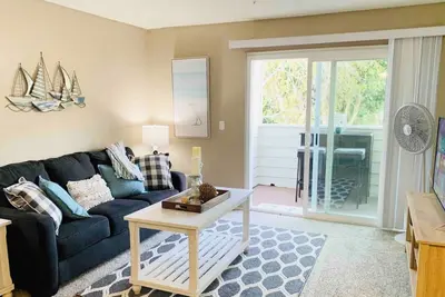 Image de Charming 2-Bedroom Condo in Marvelous Cardiff with Ac+WiFi