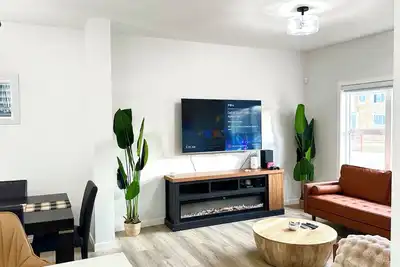 Image de Banff Access, Netflix, Xbox, and WiFi for 10 guest