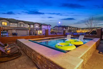 Image de Zion Village 283|Private Pool, Xbox, Grill, Ping Pong Table and more!