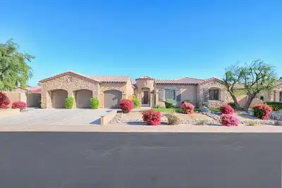 Image de Stylish & Spacious 5-bedroom estate in Indio