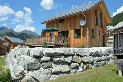 Image de Beau chalet au bord des pistes avec sauna