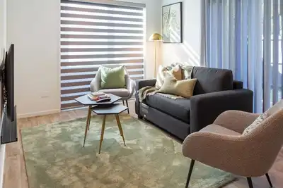 Image de Park and Stay 4br Townhouse near Avon River