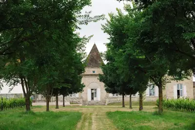 Image de Le château de Mazelières est un lieu paisible pour des vacances détendues