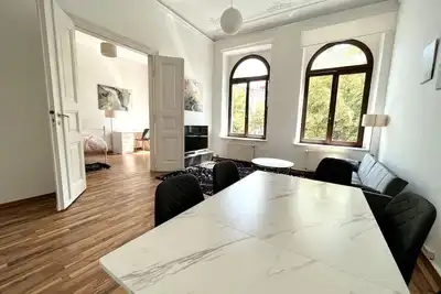 Image de Chic vacation apartment - right by the arena