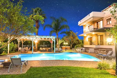 Image de Villa Mirsini Private Pool & Jacuzzi