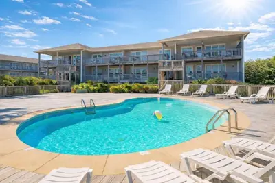 Image de Into the Mystic - Corolla, Indian Summer Condos, Beach 500 Ft, Comm. Pool, Tennis, Flex Stays