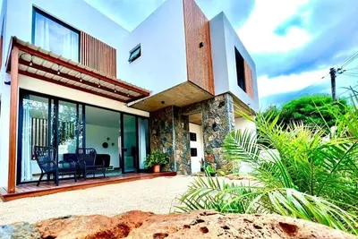 Image de Into the Sun Charming 3-bedroom house with Ac and WiFi in peaceful Albion