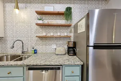 Image de Comfortable Townhome with Double Garage