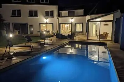 Image de Ty glaz- Piscine privée chauffée -Plage 700m
