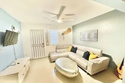 Image de By the airport 4 rooms 2 bathrooms