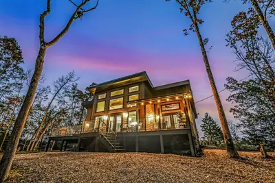 Image de New! Wooded Hideaway (2-Bedroom Cabin)