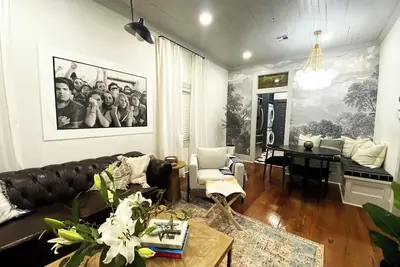 Image de The FreeTown Roost. A Stylish 2 bedroom house in the heart of Downton.