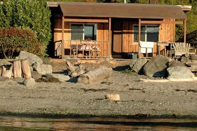 Image de 2br Cabin on Epic west-facing beach with sunset views!