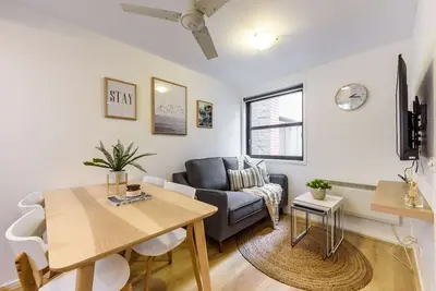 Image de Cosy Little Gem with 2 Bedrooms, 1 Bathroom Unit