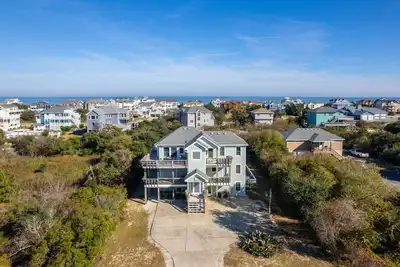 Image de Beachnuts Too: Pet Friendly, Oceanside, Private Pool and Hot Tub