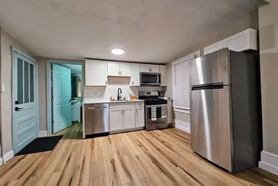 Image de Brickhaven Ii, Studio Apartment Next to Downtown Bristol!