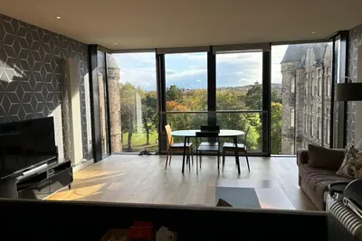 Superbe vue sur le parc Appartement Quartermile à proximité du château et de l'u