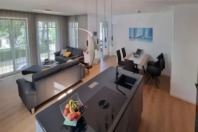 Image de Appartement \"Strandblick\" avec vue sur la mer, balcon et Wi-Fi