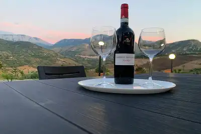 Image de Beautiful Panoramas and Relax in the countryside, at a few minutes from the Sea!