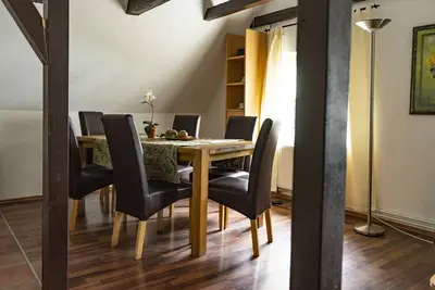 Image de Spacious vacation apartment \"Alter Schneider\" for 6 persons, in Hooksiel.