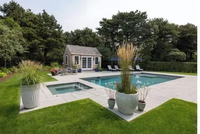 Image de Family friendly getaway on Nantucket with gorgeous pool and hot tub