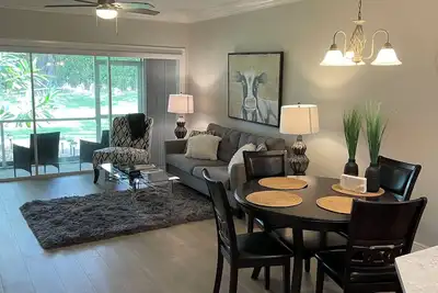Image de Comfy 2-bedroom townhome in Lake Worth with Ac, Ev charger, Fitness room & WiFi