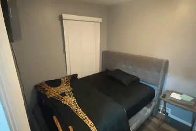 Image de Charming 3-bedroom house in welcoming Detroit with WiFi, Ac