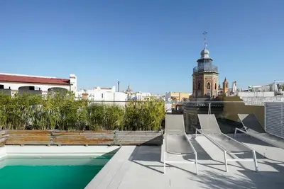 La Giralda Views Apartments, with roof terrace and pool!