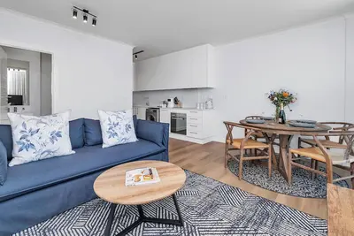 Image de Elegant 2 Bedroom | Rooftop Pool | Mountain Views