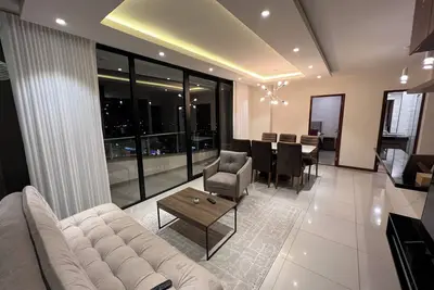 Image de Spacious, Luxurious and the best view!
