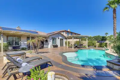 Image de 6 Mi to Coachella: Retreat w/ Outdoor Oasis