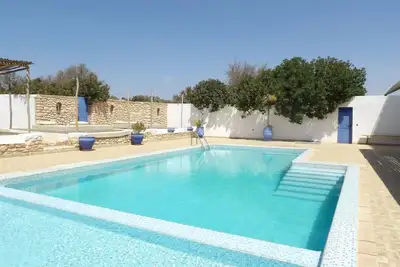 Villa climatisée avec piscine privée à 15 mn des plages
