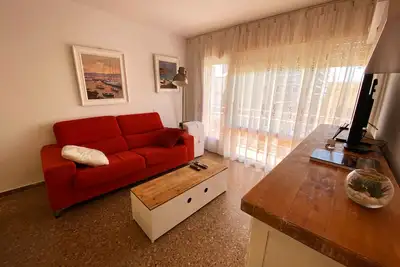 Image de Floral apartment in Palamós, balcony, sea views and small parking lot