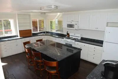 Image de Top of Pine Mountain! 270 view 3-bed house at mouth of the Russian River Wifi Ac