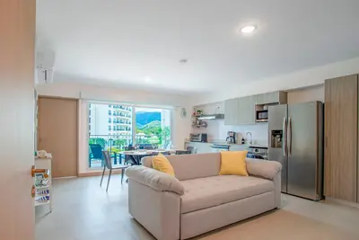 Image de Casago 0404a Brand New Rental Stylish Condo with Beach & Marine Design