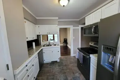Image de Beautiful Benson home restored and ready for you!