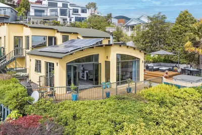 Image de Sunset Heights - Nelson Holiday Home