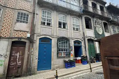 Image de Spacious studio with WiFi, a king size bed, and a murphy bed in vibrant Porto