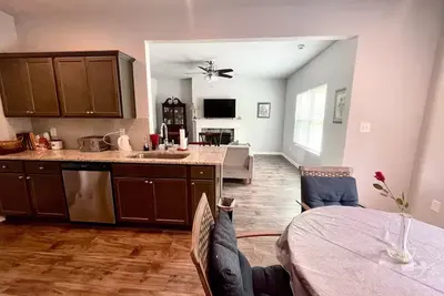 Image de Spacious 4 Br (5 beds) 2. 5 bath home in Newnan Ga\n