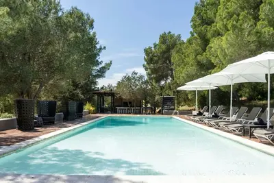Image de Superb Ibiza Villa | Villa Luna | Main House 4 Bedrooms + Independent Guest House 2 Bedrooms | Spacious Furnished Sun Terrace | Private Outdoor Pool | Bbq Facilities | Shaded Outdoor Dining Area | Sant Josep de sa Talaia