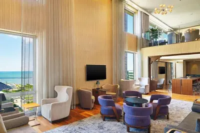 Image de 2 Downtown Suites under a mile from Rock & Roll HoF & Stadiums